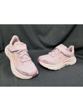 Hoka Girls Clifton 10 Sneakers Purple/White Glow Girl's Size 1 NEW NO BOX!